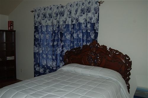 Tux Creek Inn Biloxi Extérieur photo